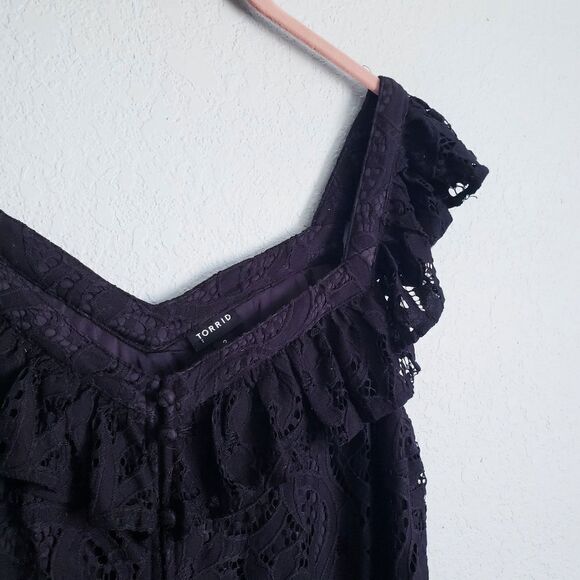 Torrid Black Lace Ruffle Strap Crop Tank - Picture 4 of 10